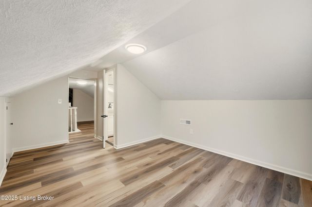 624 W Elm Rd, Radcliff, KY 40160