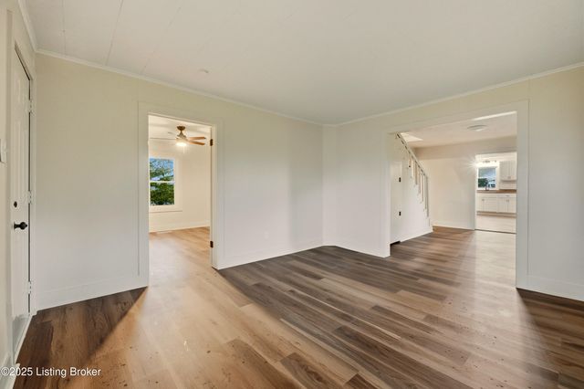 624 W Elm Rd, Radcliff, KY 40160