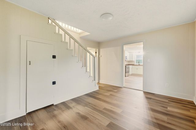 624 W Elm Rd, Radcliff, KY 40160