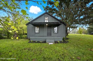 624 W Elm Rd, Radcliff, KY 40160