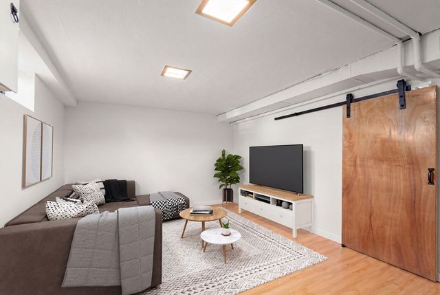 38 Grant Ave 38, Watertown, MA 02472