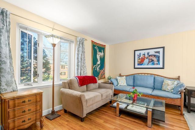 38 Grant Ave 38, Watertown, MA 02472