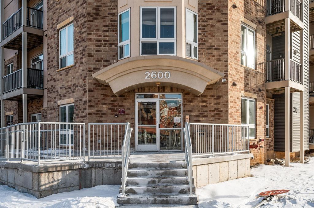 2600 University Avenue SE 106, Minneapolis, MN 55414