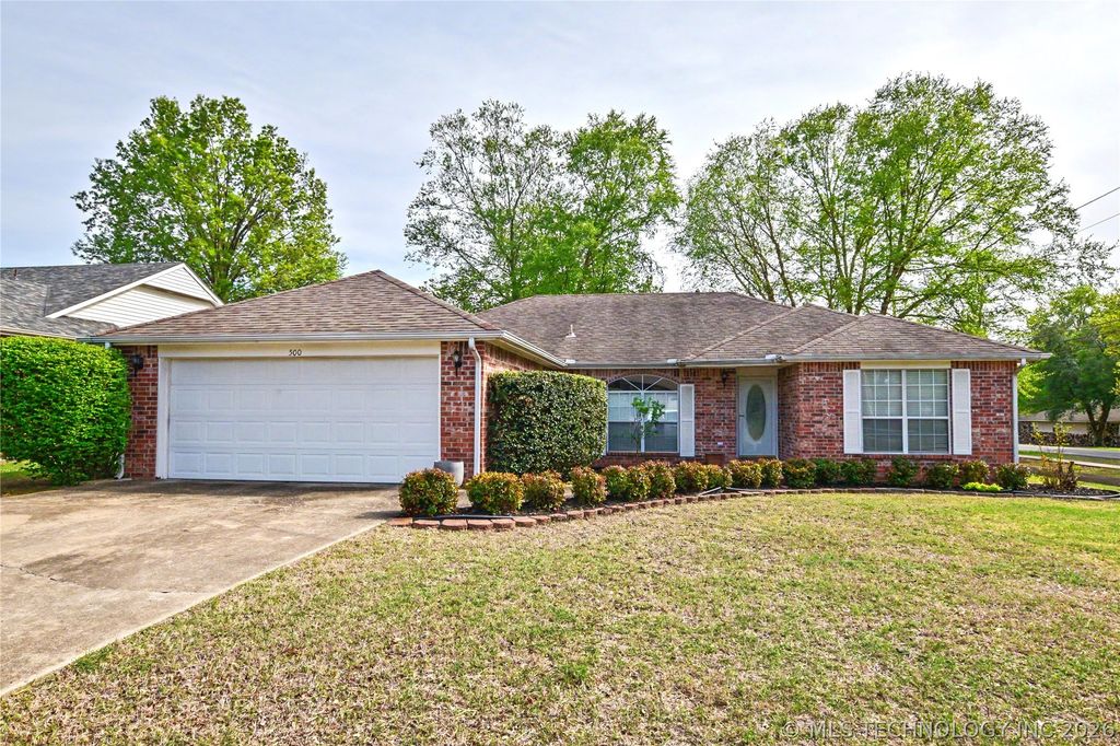 500 Quail Ridge Drive, Tahlequah, OK 74464