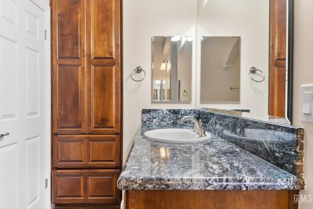 14637 Tribute Way, Bakersfield, CA 93314