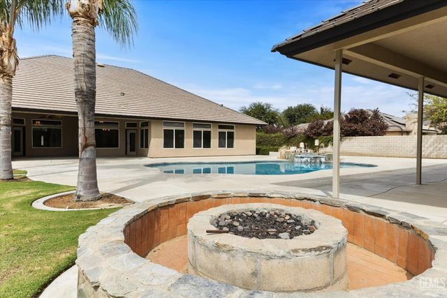 14637 Tribute Way, Bakersfield, CA 93314