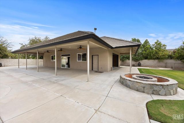 14637 Tribute Way, Bakersfield, CA 93314