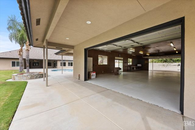 14637 Tribute Way, Bakersfield, CA 93314