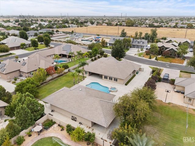 14637 Tribute Way, Bakersfield, CA 93314