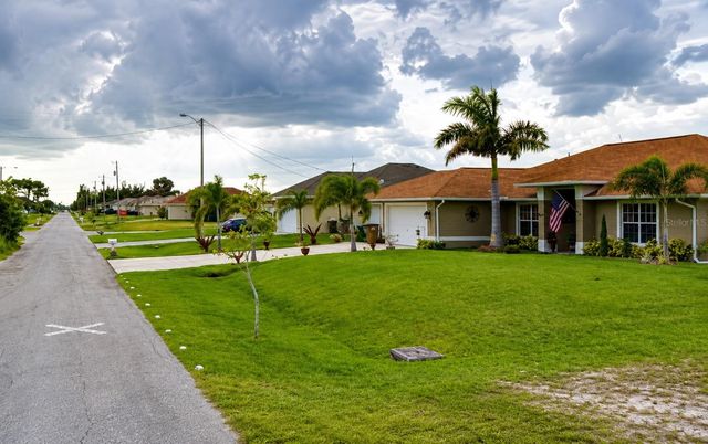 2524 NW 7TH STREET, Cape Coral, FL 33993