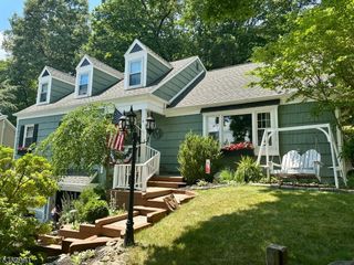 8 Cardinal Dr, Sparta Twp., NJ 07871