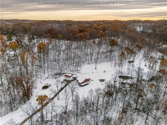 258 Erickson Drive, Gallipolis Ferry, WV 25515