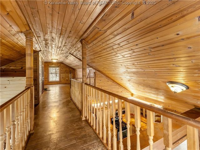 258 Erickson Drive, Gallipolis Ferry, WV 25515