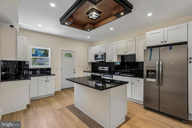 3007 PRESSTMAN ST, Baltimore, MD 21216