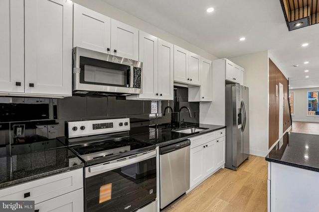 3007 PRESSTMAN ST, Baltimore, MD 21216