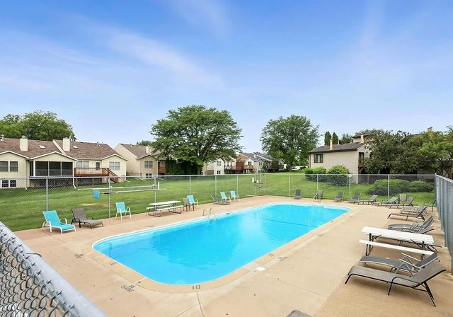 4190 MALLARD Court 9, Bettendorf, IA 52722