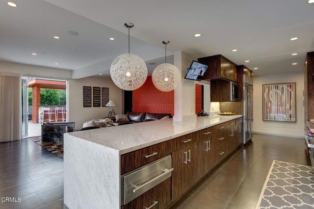 425 Anita Drive, Pasadena, CA 91105