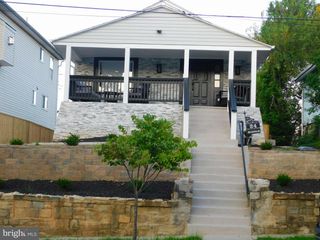 24 53RD PL SE, Washington, DC 20019
