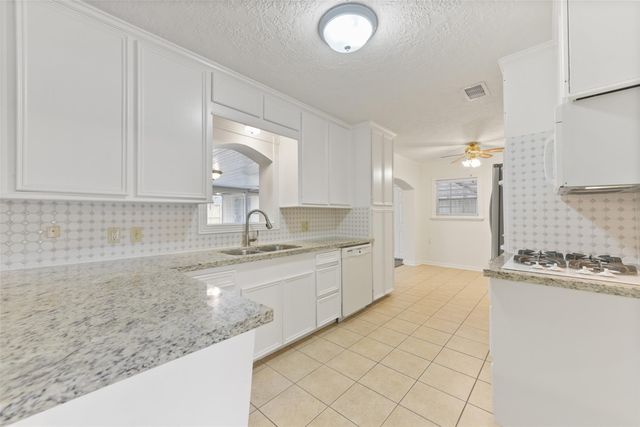 10515 Eddystone Drive, Houston, TX 77043