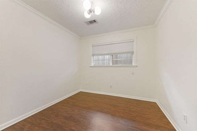 10515 Eddystone Drive, Houston, TX 77043