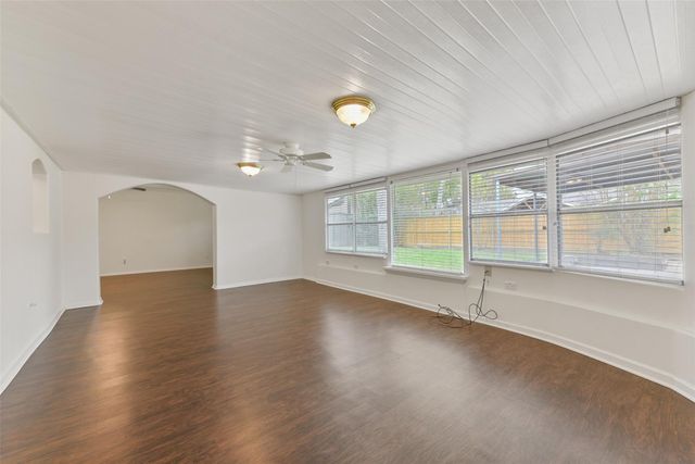 10515 Eddystone Drive, Houston, TX 77043