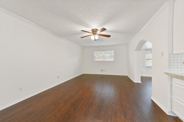 10515 Eddystone Drive, Houston, TX 77043