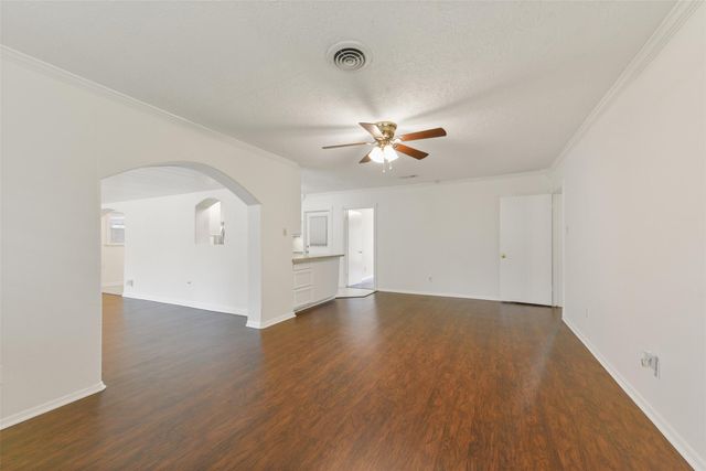 10515 Eddystone Drive, Houston, TX 77043