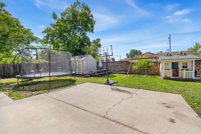 543 J St, Lincoln, CA 95648