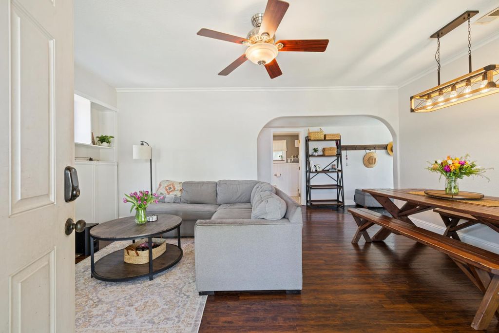 543 J St, Lincoln, CA 95648