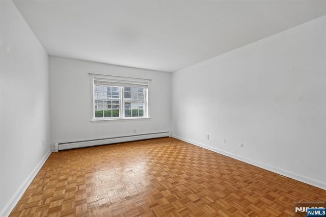 135-167 S Maple Avenue 137 H, Ridgewood, NJ 07450