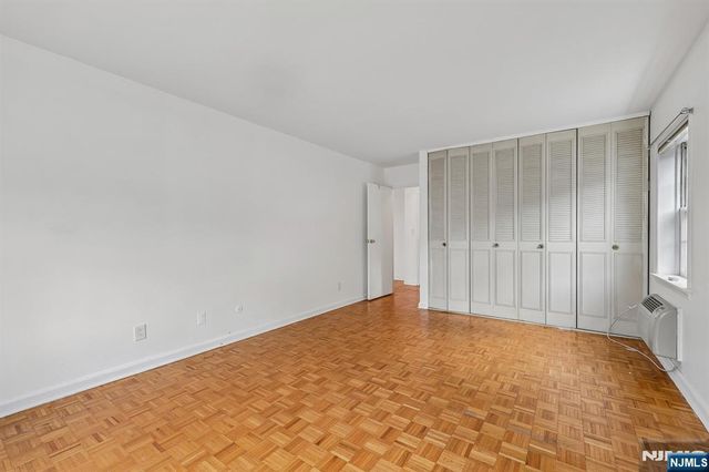 135-167 S Maple Avenue 137 H, Ridgewood, NJ 07450