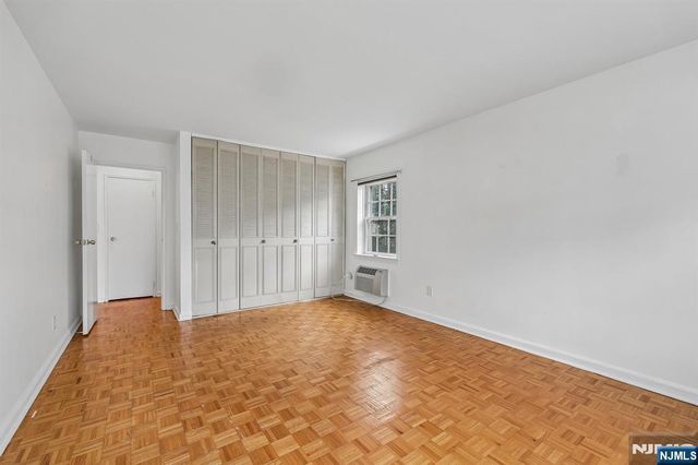 135-167 S Maple Avenue 137 H, Ridgewood, NJ 07450
