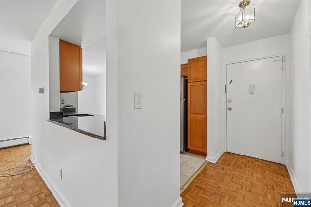 135-167 S Maple Avenue 137 H, Ridgewood, NJ 07450