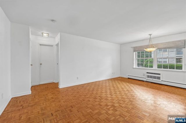 135-167 S Maple Avenue 137 H, Ridgewood, NJ 07450