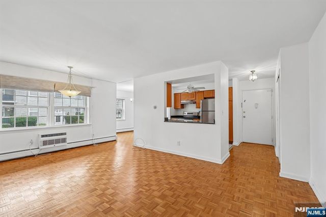 135-167 S Maple Avenue 137 H, Ridgewood, NJ 07450