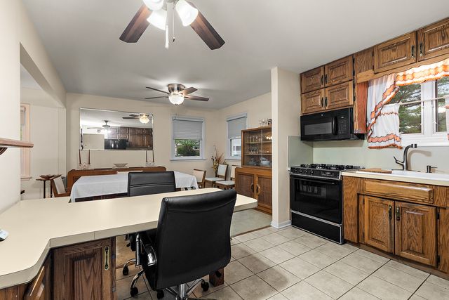 8608 W 144th Place, Orland Park, IL 60462