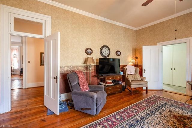 519 Maple Street, Mount Airy, NC 27030