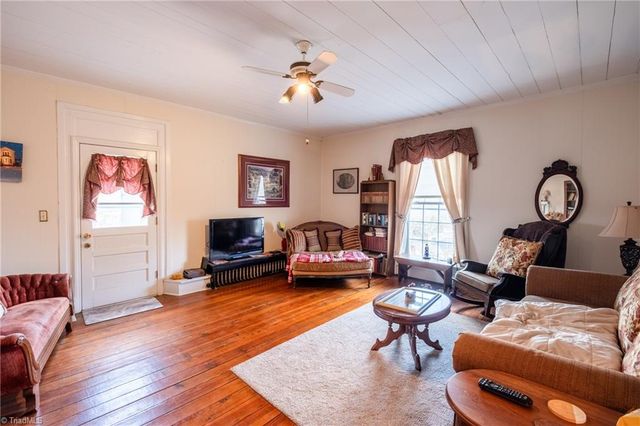 519 Maple Street, Mount Airy, NC 27030