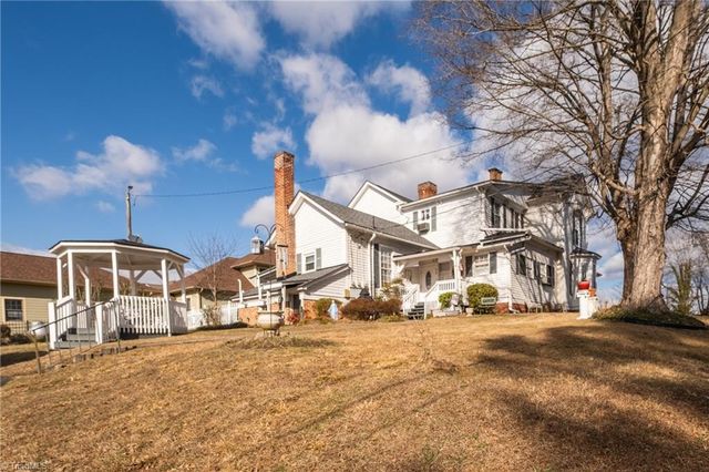 519 Maple Street, Mount Airy, NC 27030