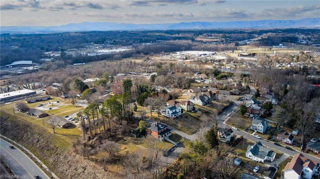 519 Maple Street, Mount Airy, NC 27030