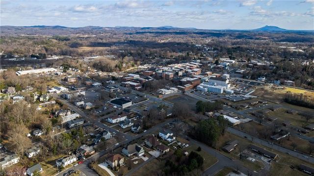 519 Maple Street, Mount Airy, NC 27030