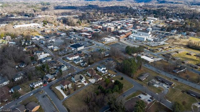 519 Maple Street, Mount Airy, NC 27030