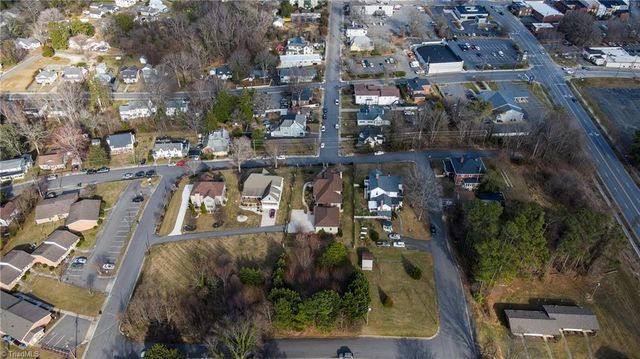 519 Maple Street, Mount Airy, NC 27030