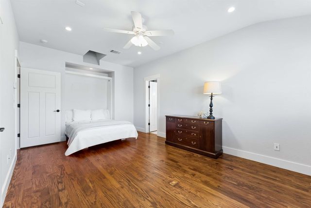 7430 Dawn Avenue, Pilot Point, TX 76258