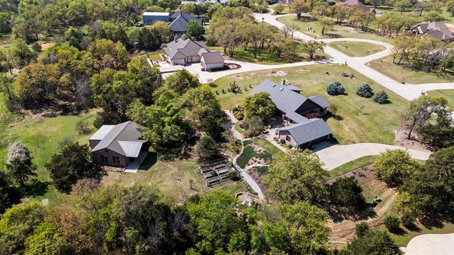 7430 Dawn Avenue, Pilot Point, TX 76258