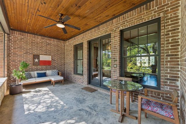 7430 Dawn Avenue, Pilot Point, TX 76258