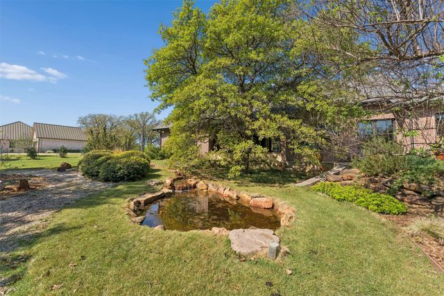 7430 Dawn Avenue, Pilot Point, TX 76258