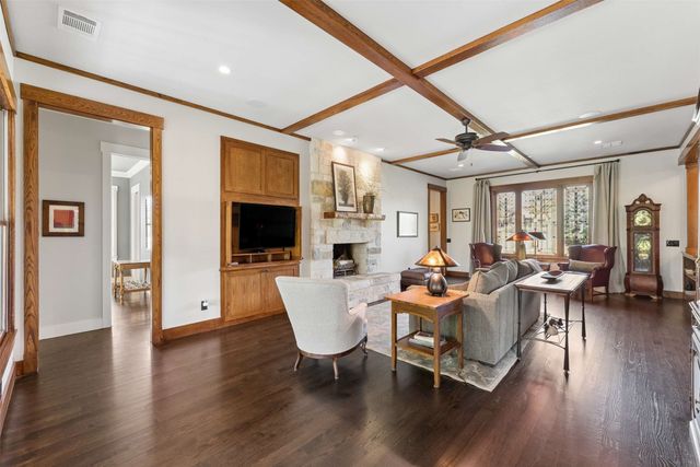 7430 Dawn Avenue, Pilot Point, TX 76258