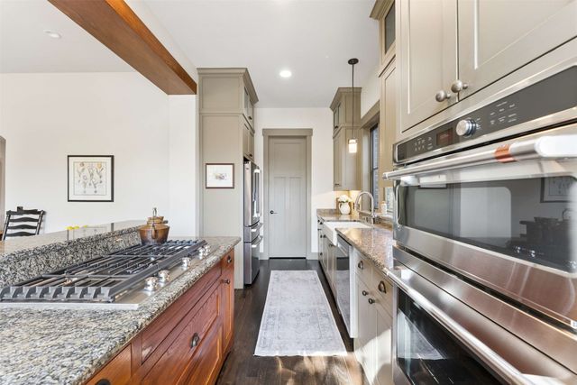 7430 Dawn Avenue, Pilot Point, TX 76258