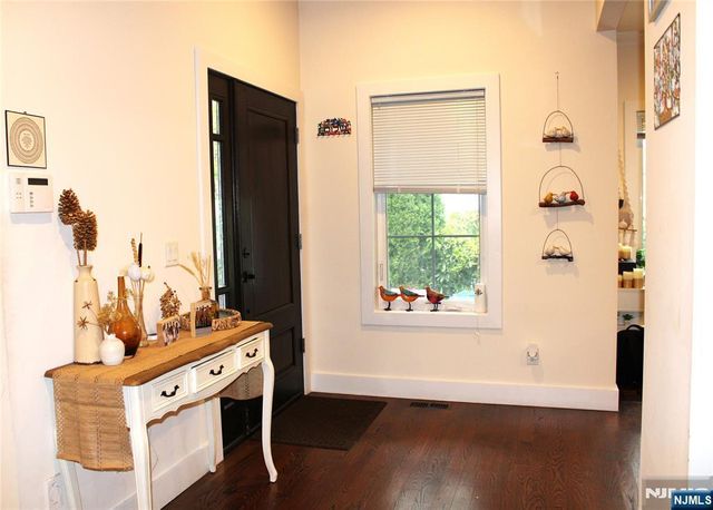 294-296 Tenafly Road, Tenafly, NJ 07670